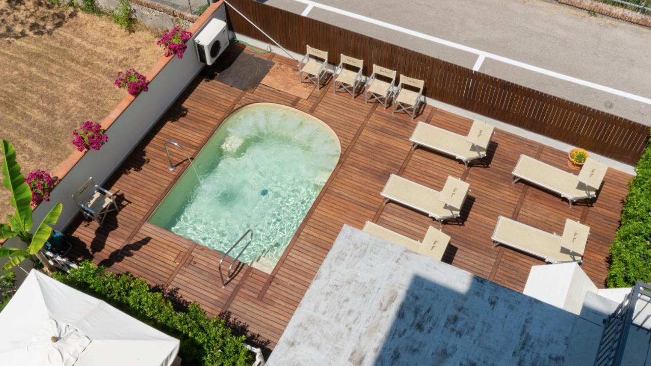 Nora Hotel